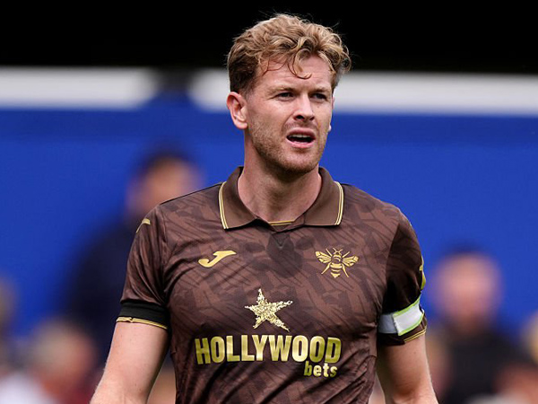 Liverpool Buka Peluang Datangkan Nathan Collins dari Brentford